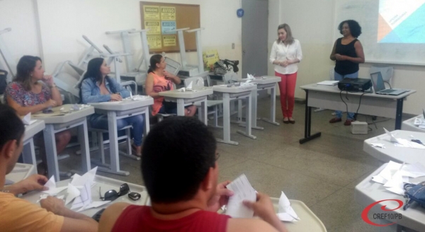  Comissão de Educação Física Escolar realiza palestra a convite da CECAPRO